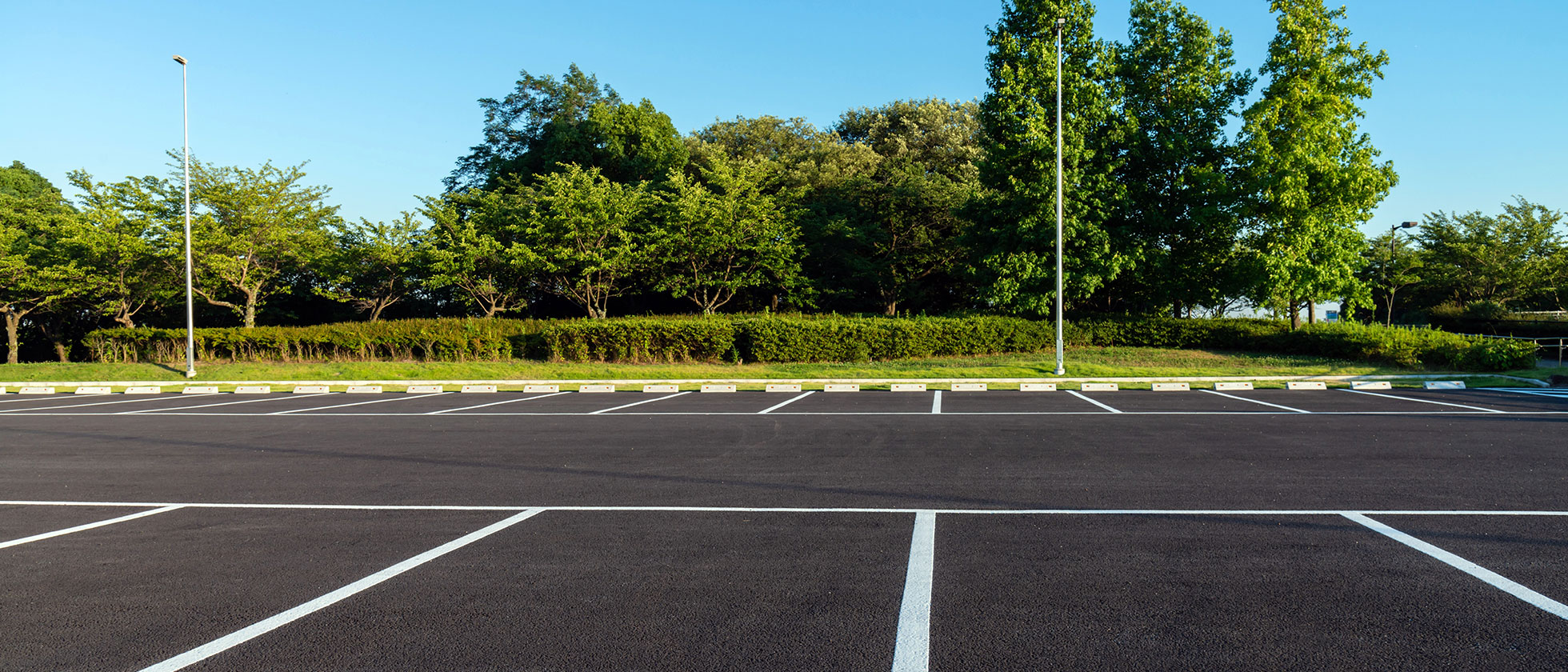 parking-lot-sealcoating-and-restriping